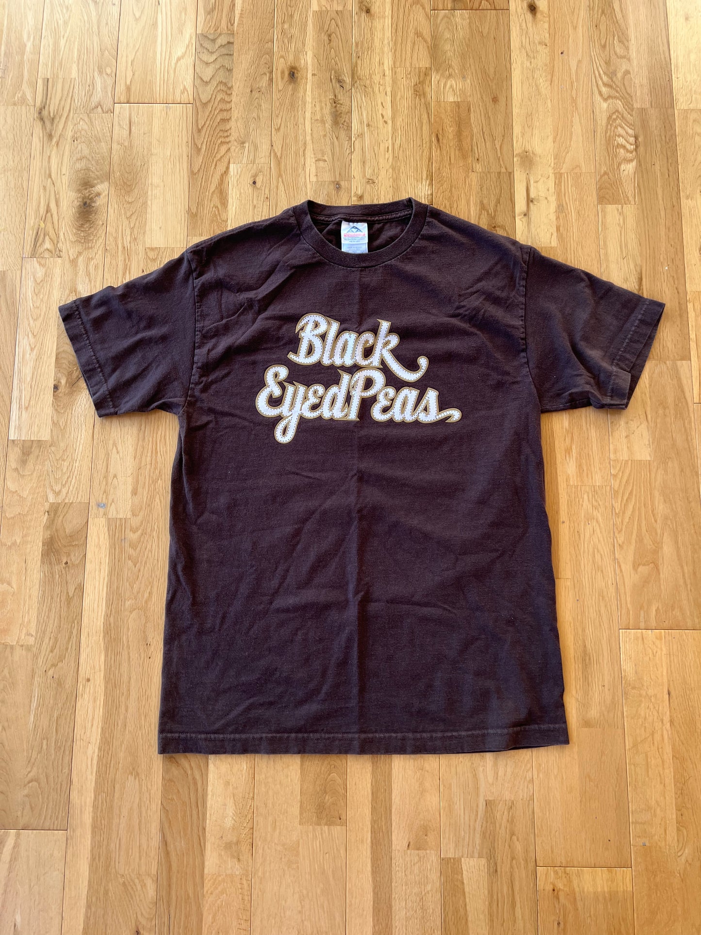 Y2K BLACK EYED PEAS T-SHIRT LARGE