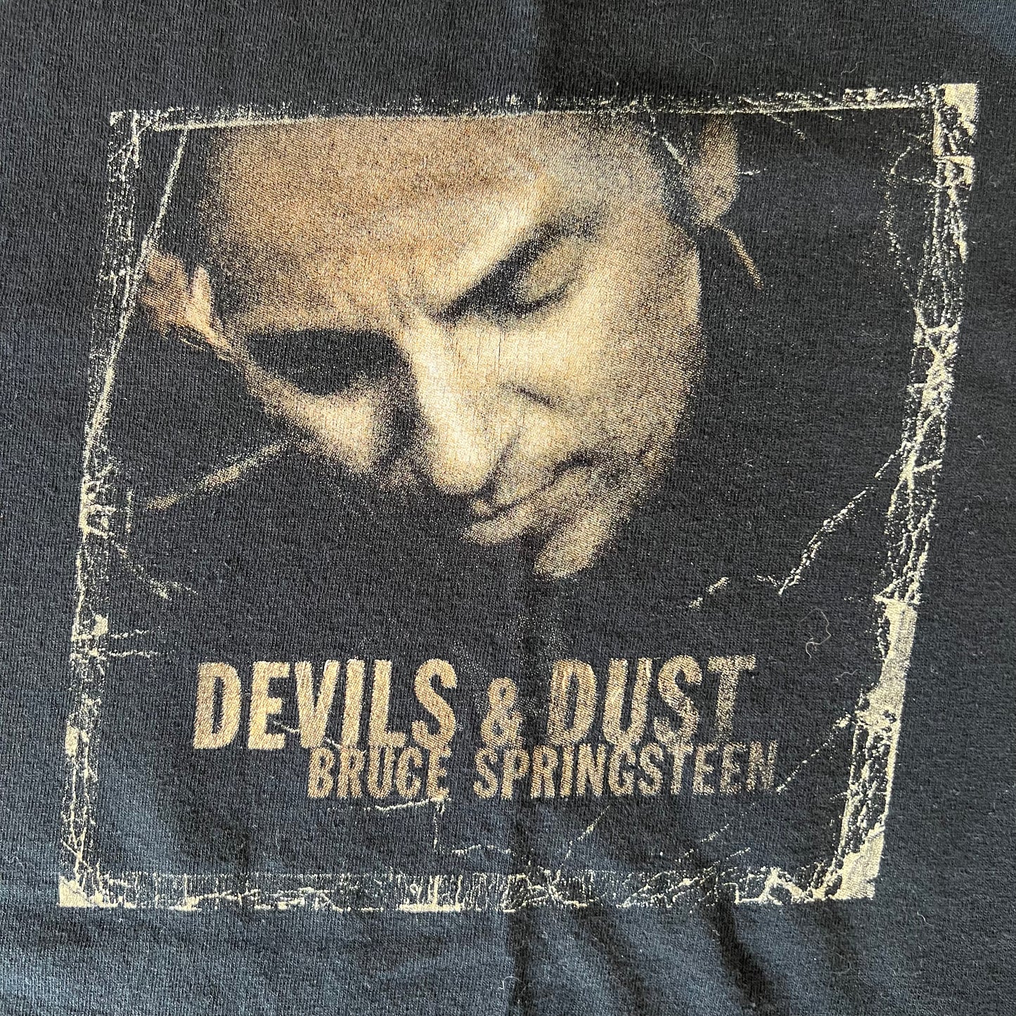 BRUCE SPRINGSTEEN DEVILS & DUST T-SHIRT MEDIUM